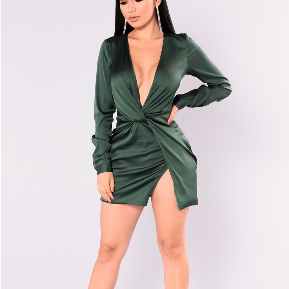 Fashion Nova long sleeve dress
